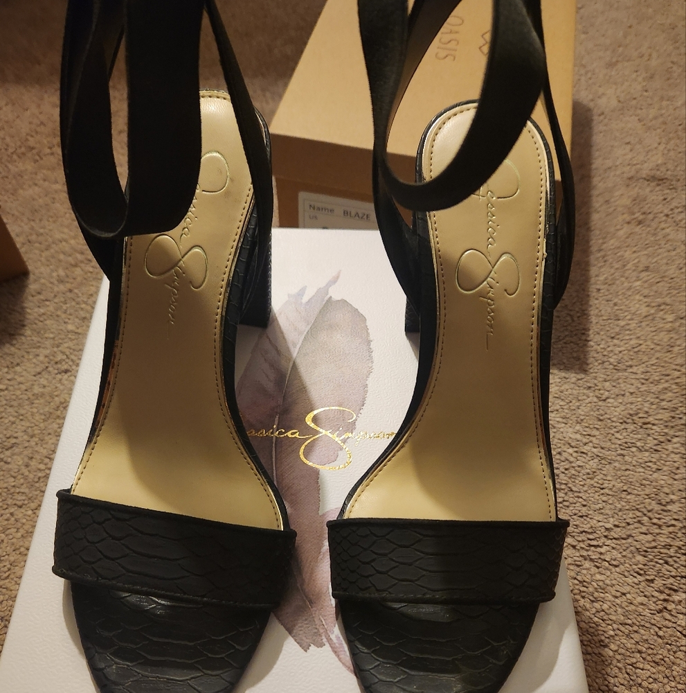 Jessica Simpson Black Heels